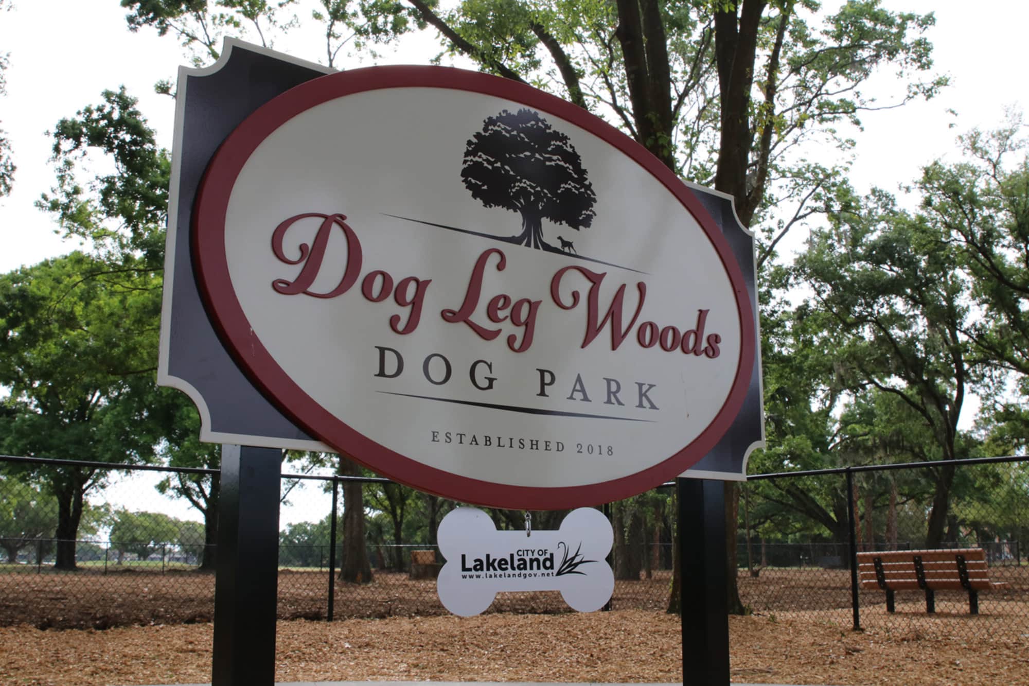 Sign at Dog Leg Woods Dog Park in Lakeland, FL