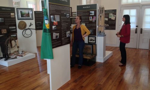 2 females looking at exhibits inside Lake Wales History Museum